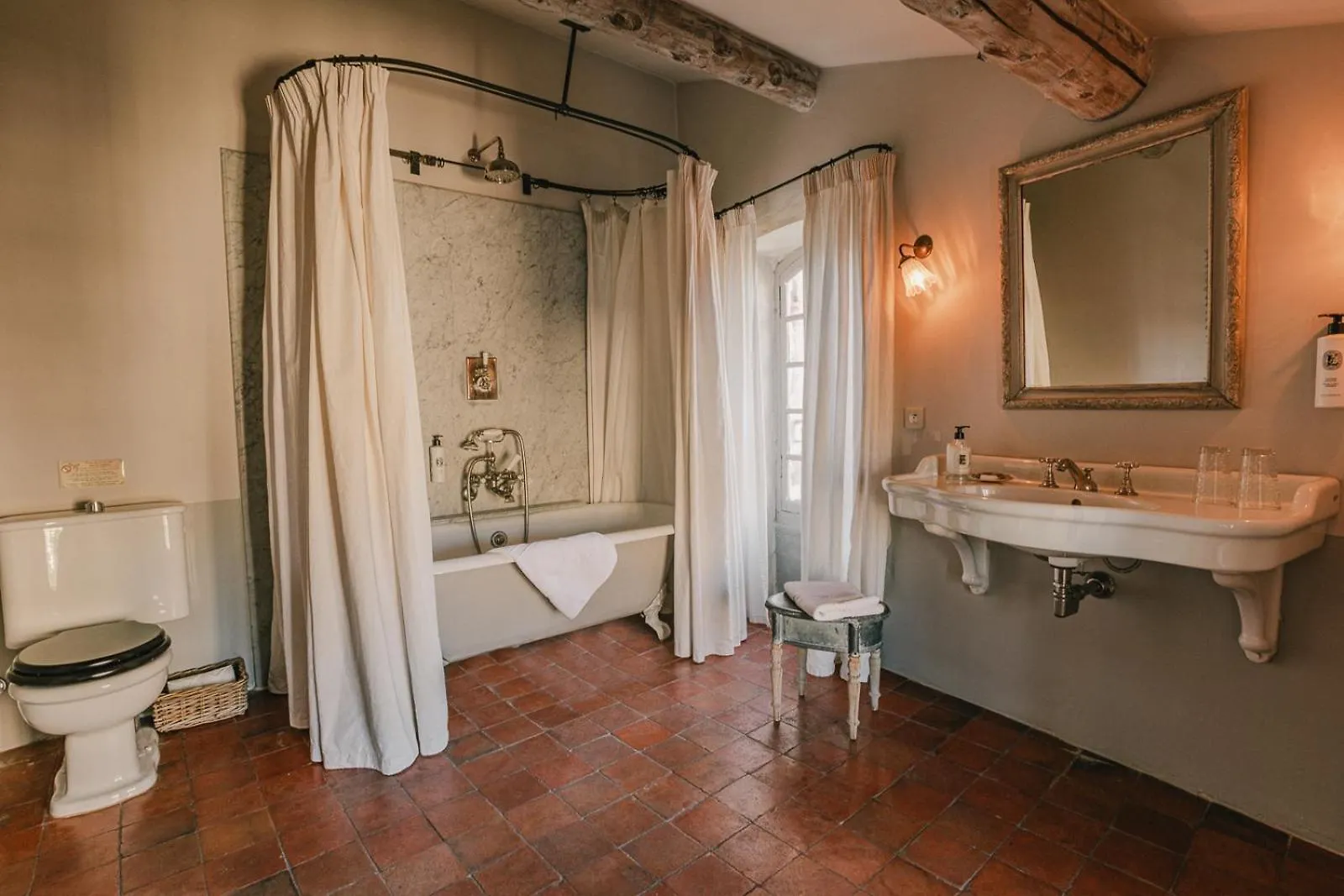 Gasthof La Maison Du Village Saint-Rémy-de-Provence